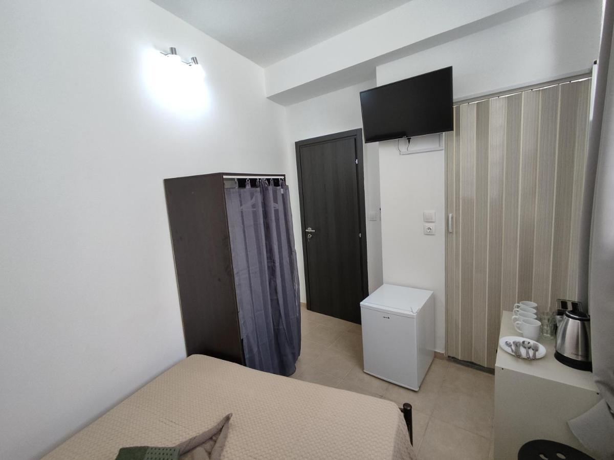 Pure Urban Metro Kato Patisia Apartment Athena Bagian luar foto