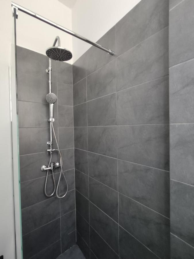 Pure Urban Metro Kato Patisia Apartment Athena Bagian luar foto
